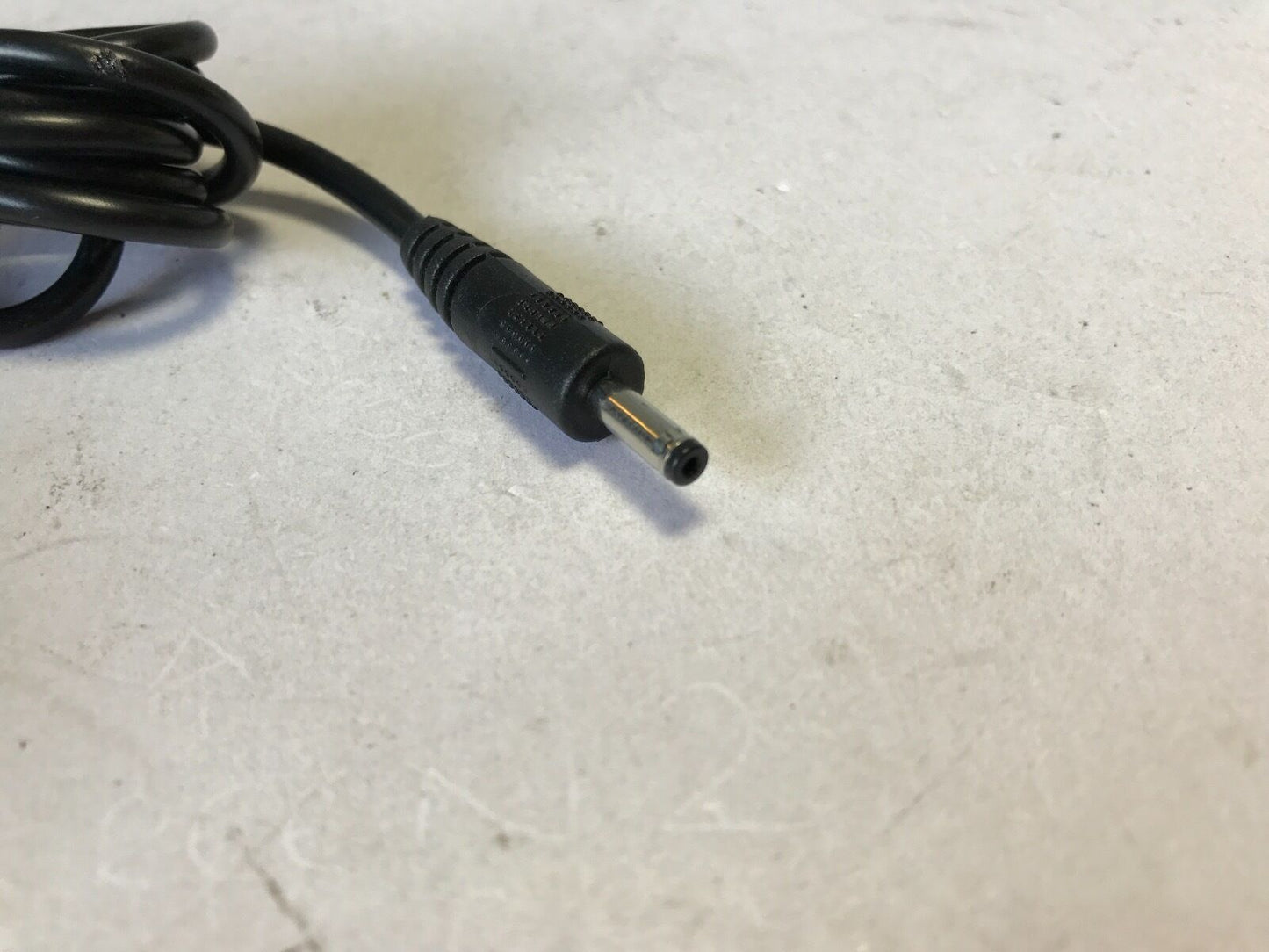 Replacement 6V 0.8A 800mA AC-DC Adaptor Power Supply Negative Centre Polarity