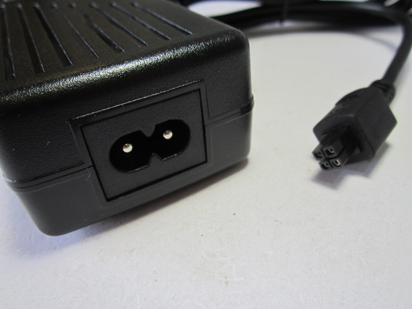 Replacement for Bose PSM36W-208 293247-006 DC 18V 1A AC-DC Switching Adapter