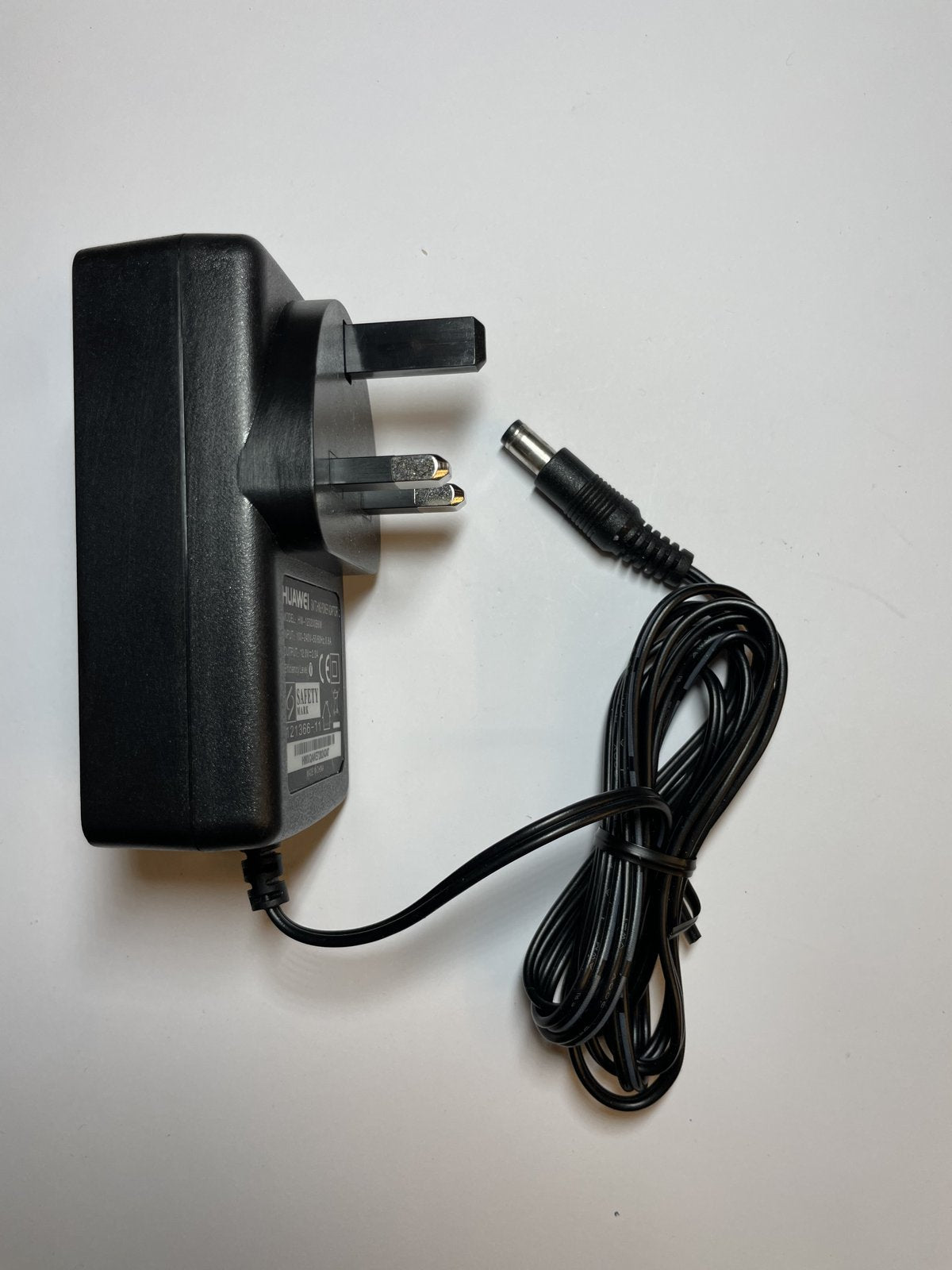 12.0V 2.0A 12V 2A HUAWEI Switching Power Adaptor model: HW-120200B6W UK Plug