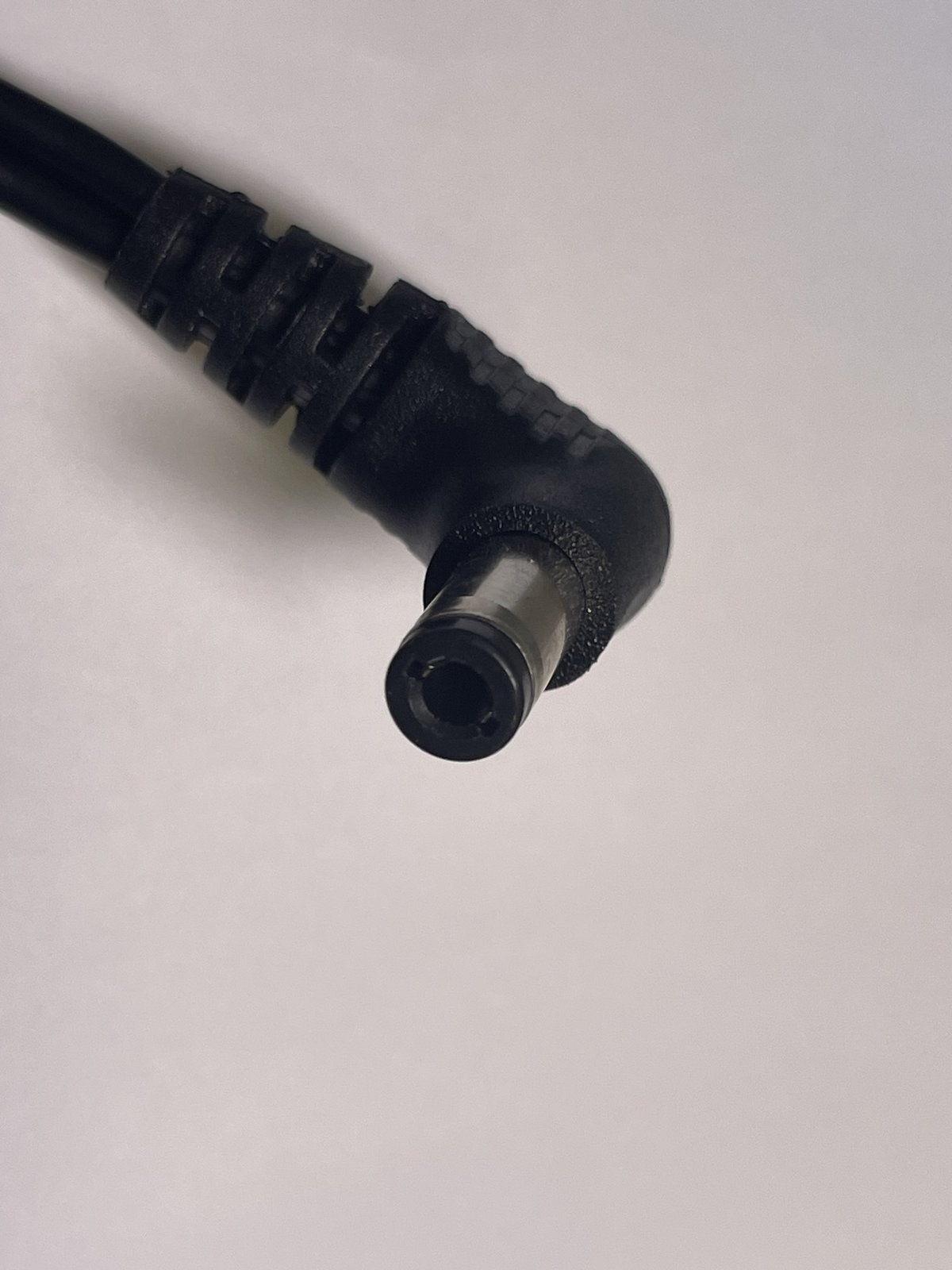 24V 5A 5000mA AC-DC Switching Adapter Desktop Power Supply 2405 PSU 2.5/2.1