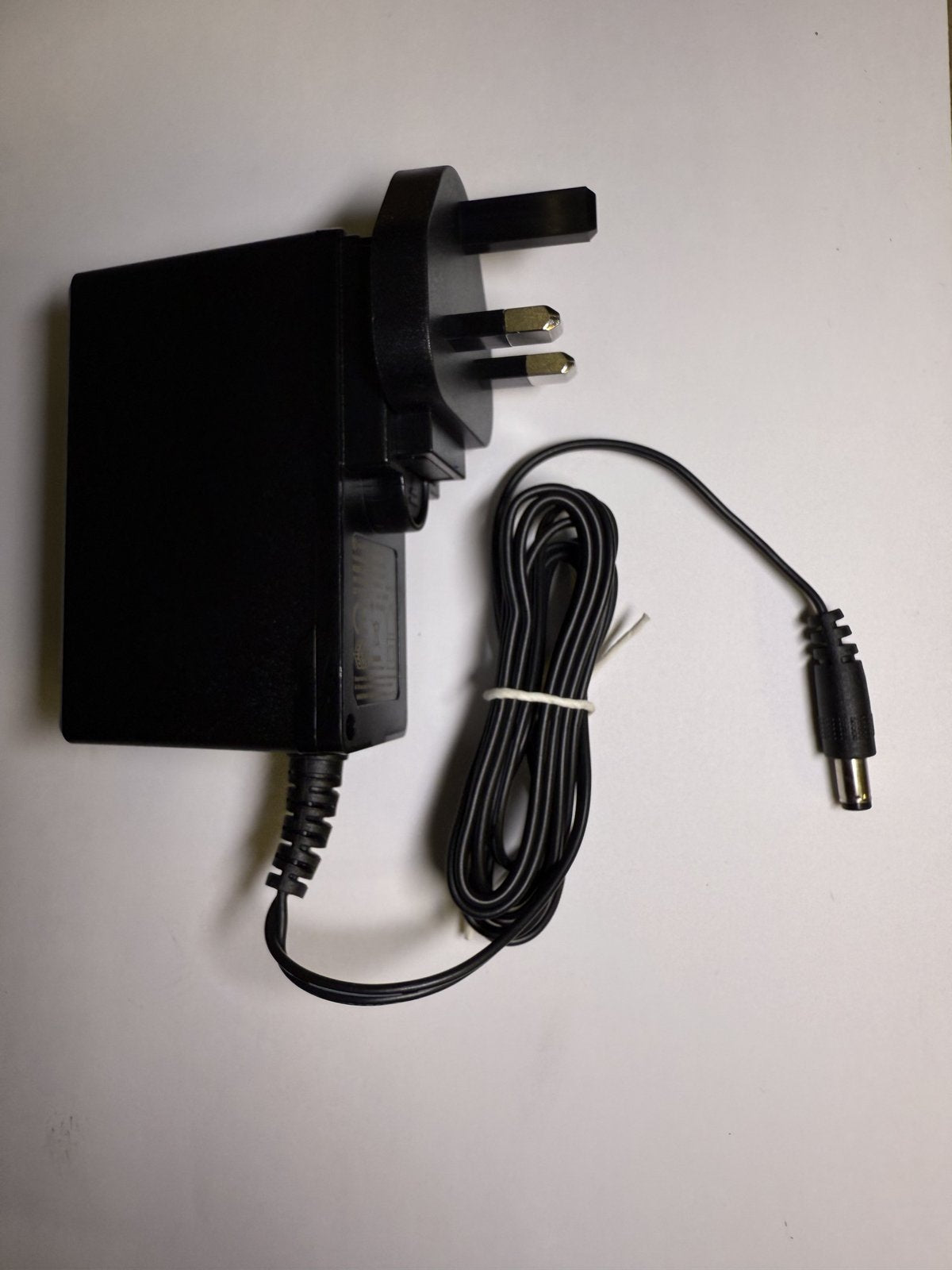 Replacement for 12V 2.2A 26.5W AC Adaptor for HV-T16VF-12250B Power Supply