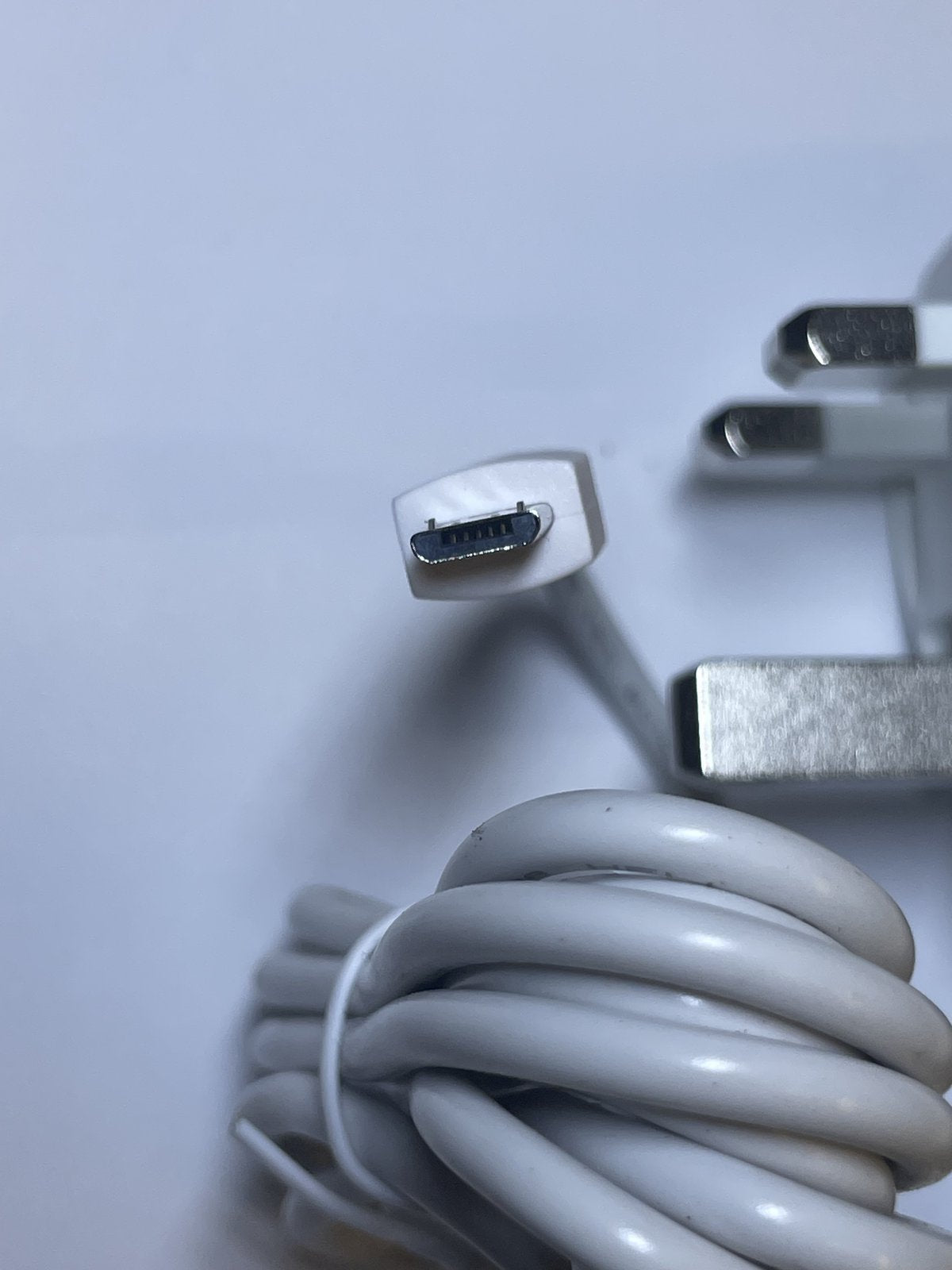 5V 1.5A Micro USB AC-DC Switching Adaptor Power Supply Charger UK Plug White