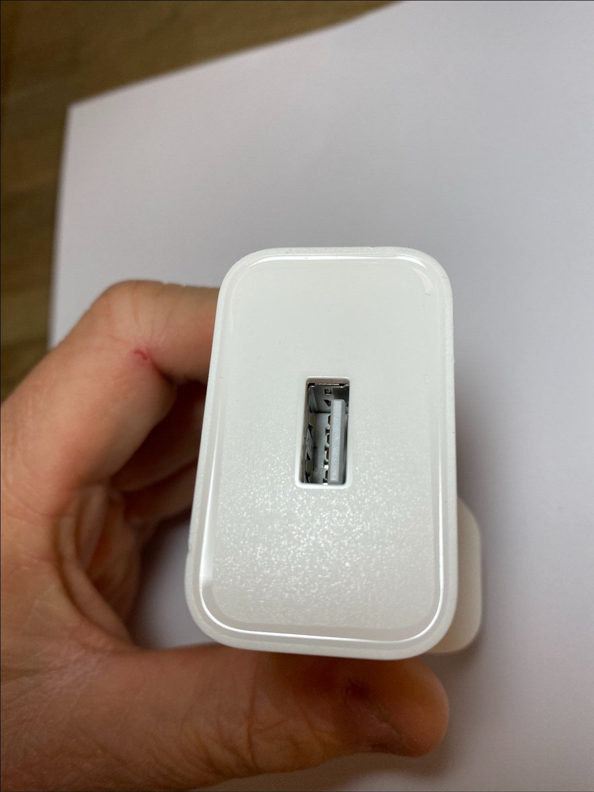 White 5.0V 2.0A 10.0W 9.0V 2.0A 18.0W Power Supply Unit for Oppo A53 Smartphone