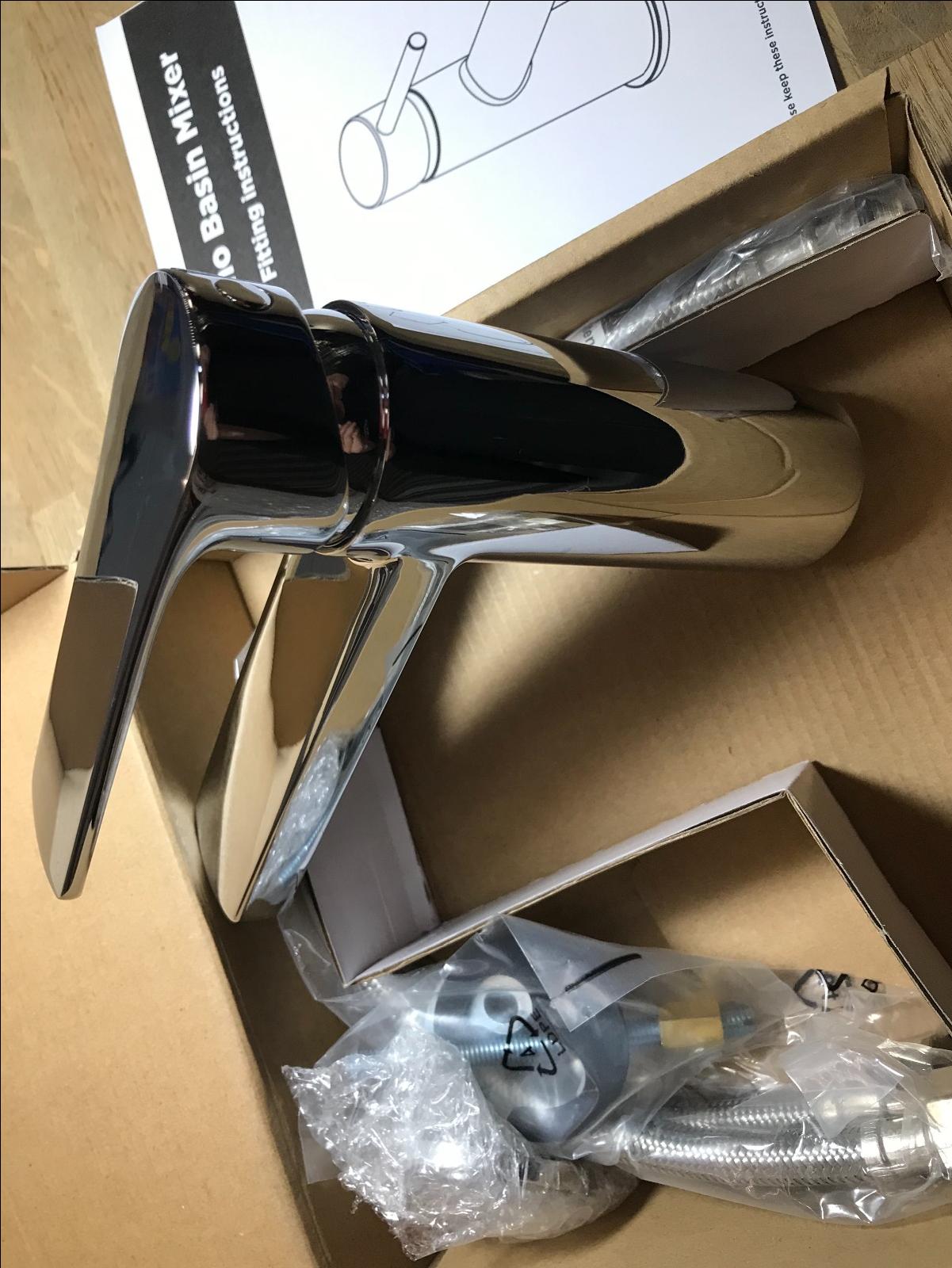 IFLO CONTEMPORARY IMIRI BASIN MIXER TAP 295753 CHROME FINISH MIN 0.3 BAR