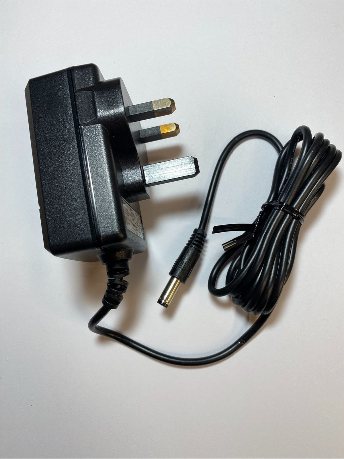 UK Replacement 4 5V 3000mA 3A AC-DC Adaptor Power Supply Model TDC SA2E-050-3000