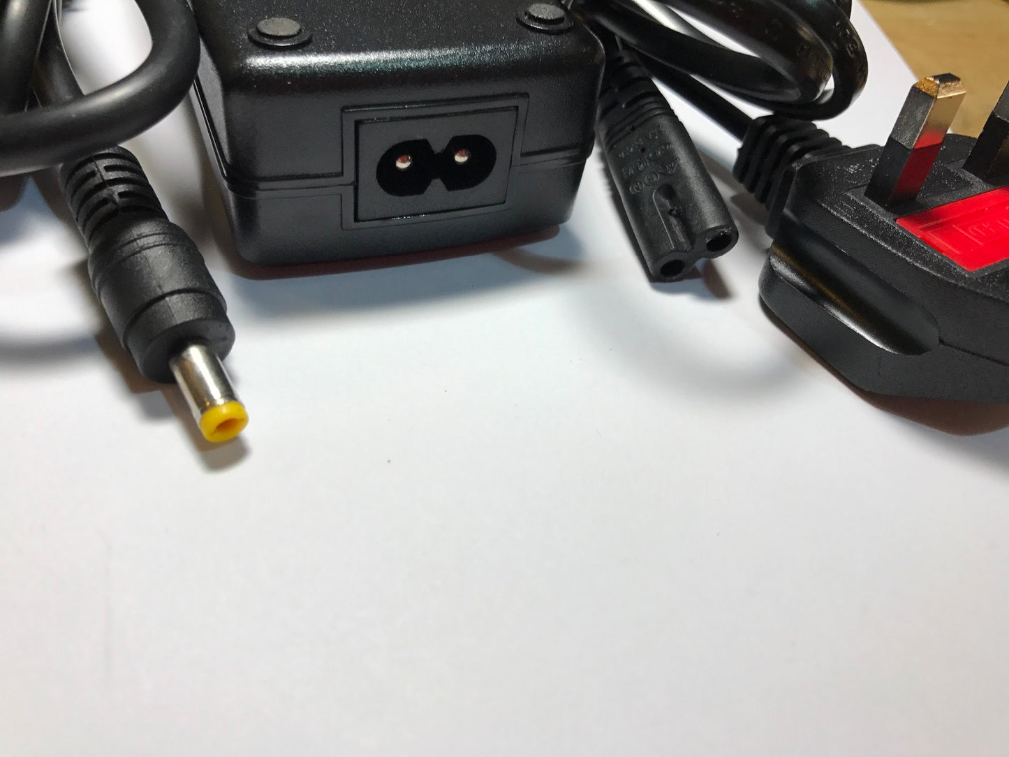 UK Replacement for 5V 5A AC-DC Adaptor Power Supply for NETGEAR FS116 Switch