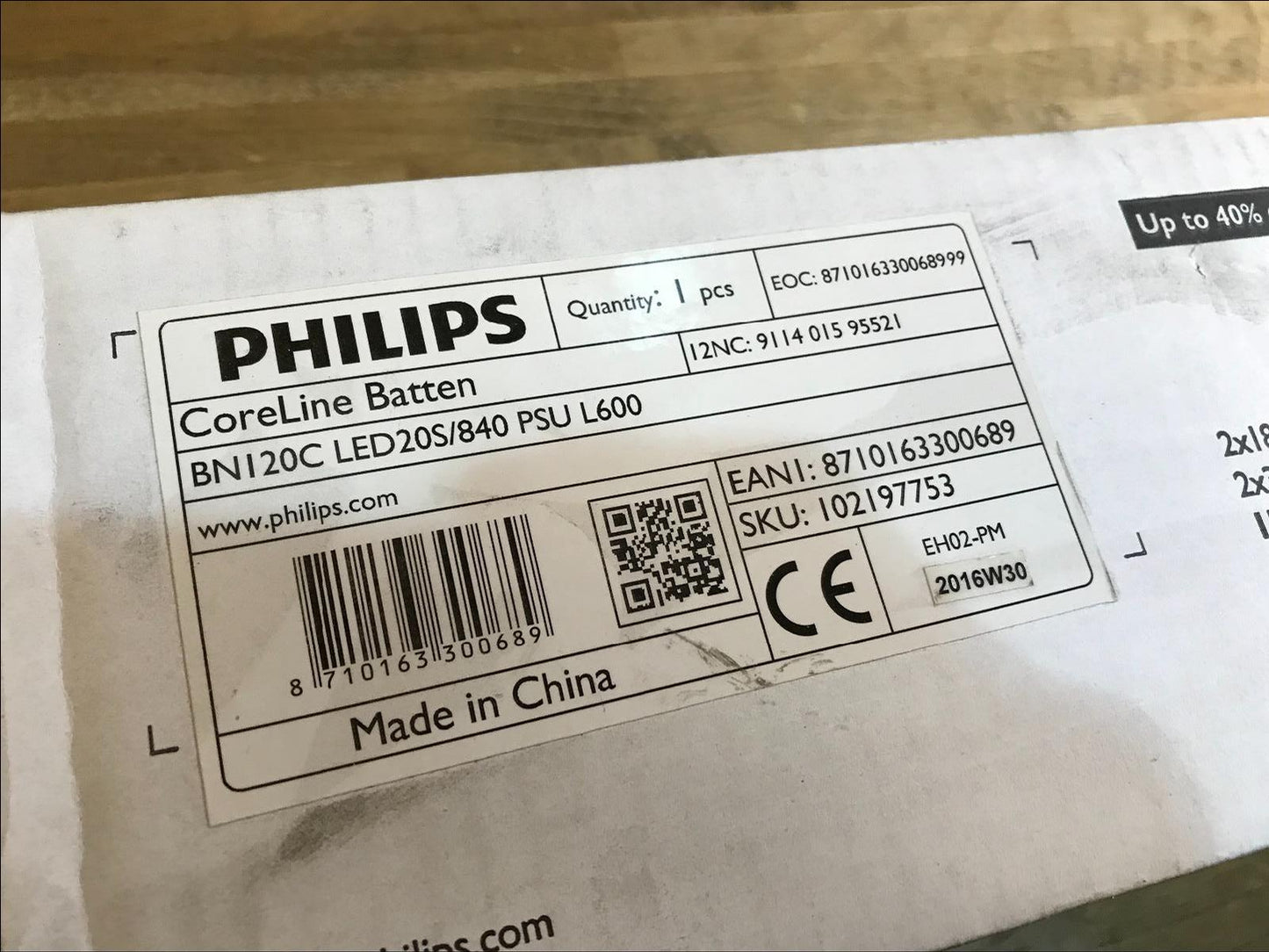 Philips CoreLine BN120C LED Batten 60cm 4000K LED20S Surface-mounted Luminaire