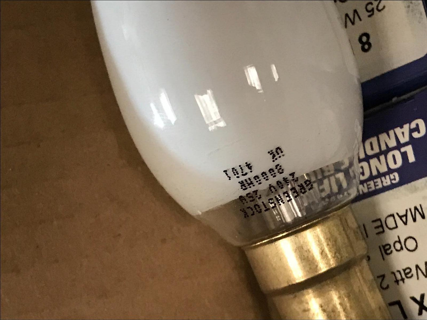 BULK JOBLOT 50 X 240V 25W Opal Candle Light Bulbs SBC Bayonet Screw Fitting