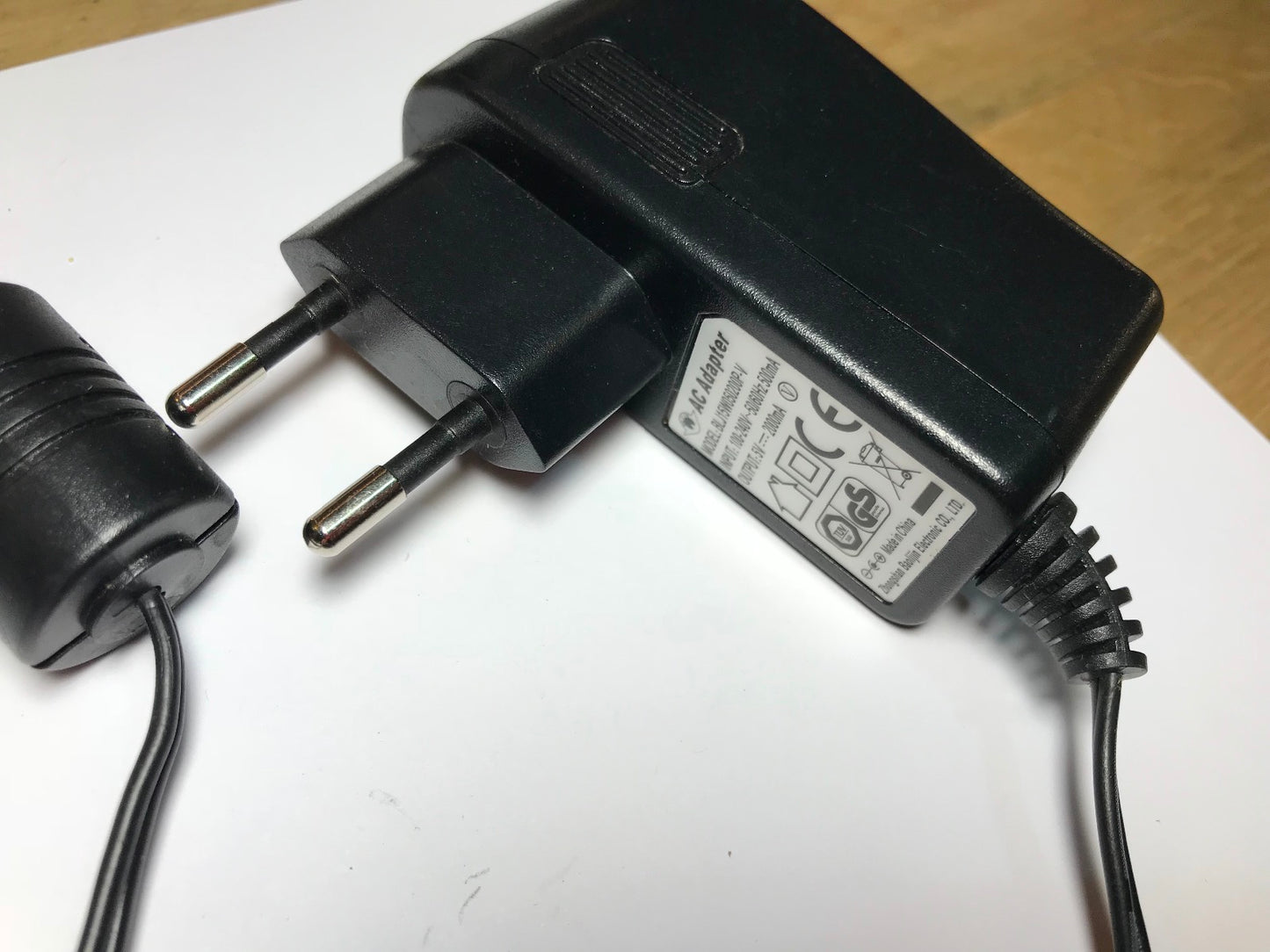 EU AC Adapter 5V 2000mA Charger for Motorola Focus 73 Connect HD Outdoor Monitor