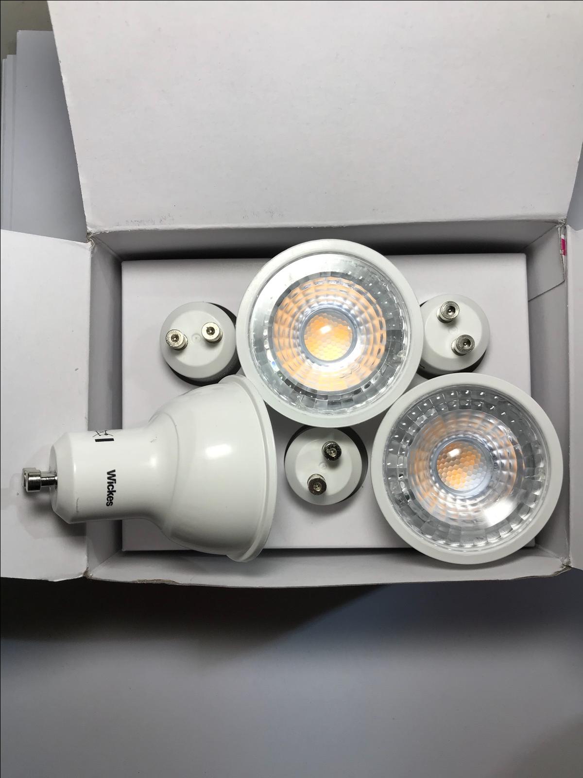 Box of 6 Wickes GU10 5W = 50W LED 350 lumens Warm White Spot Light Bulb A+