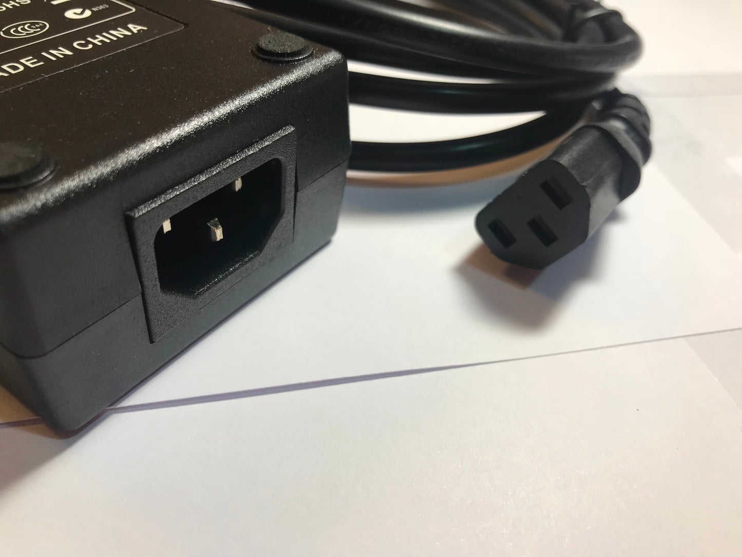 12V 10A AC-DC Switching Adaptor Regulated Power Supply 4 Pin DIN 12V 2 LEFT