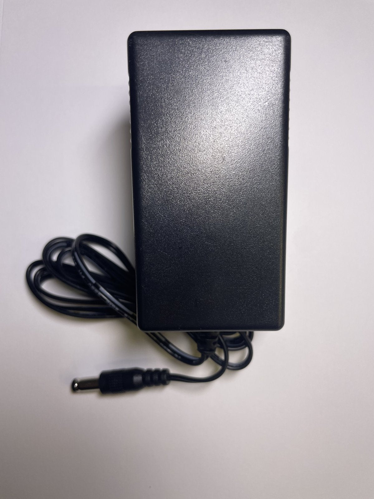 12V 2.5A AC-DC Adaptor Power Supply for IOMEGA 31850300 SPDHD Hard Disk