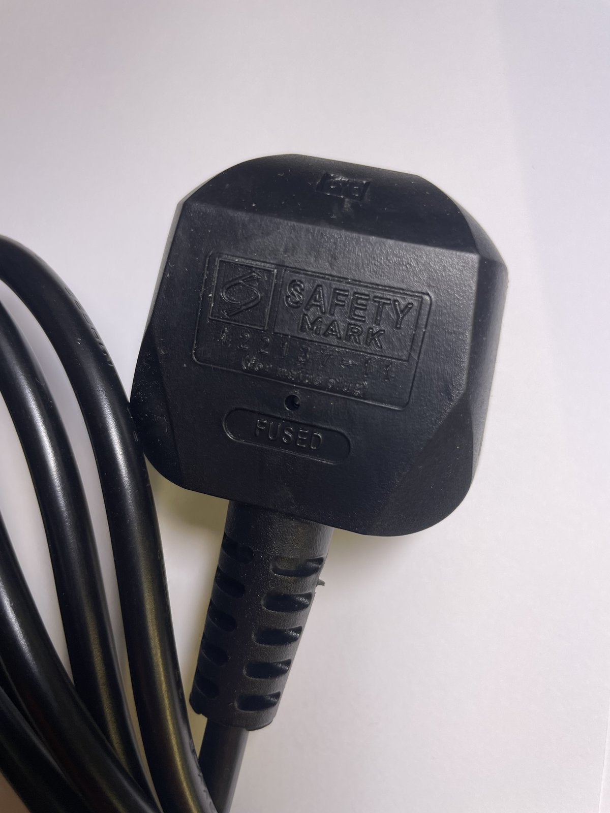 Replacement for LCAP45 LG AC Adaptor 19V 2.53A Power Supply with UK Plug