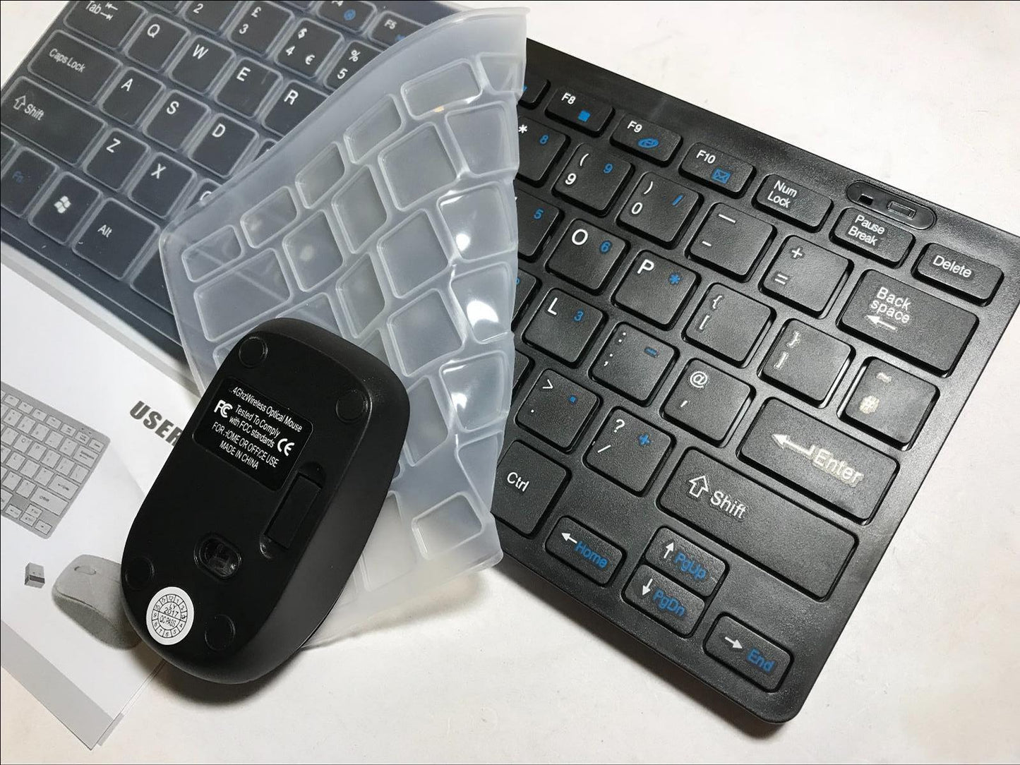 Black Wireless MINI Keyboard & Mouse Box Set for Samsung UE26EH46510 Smart TV