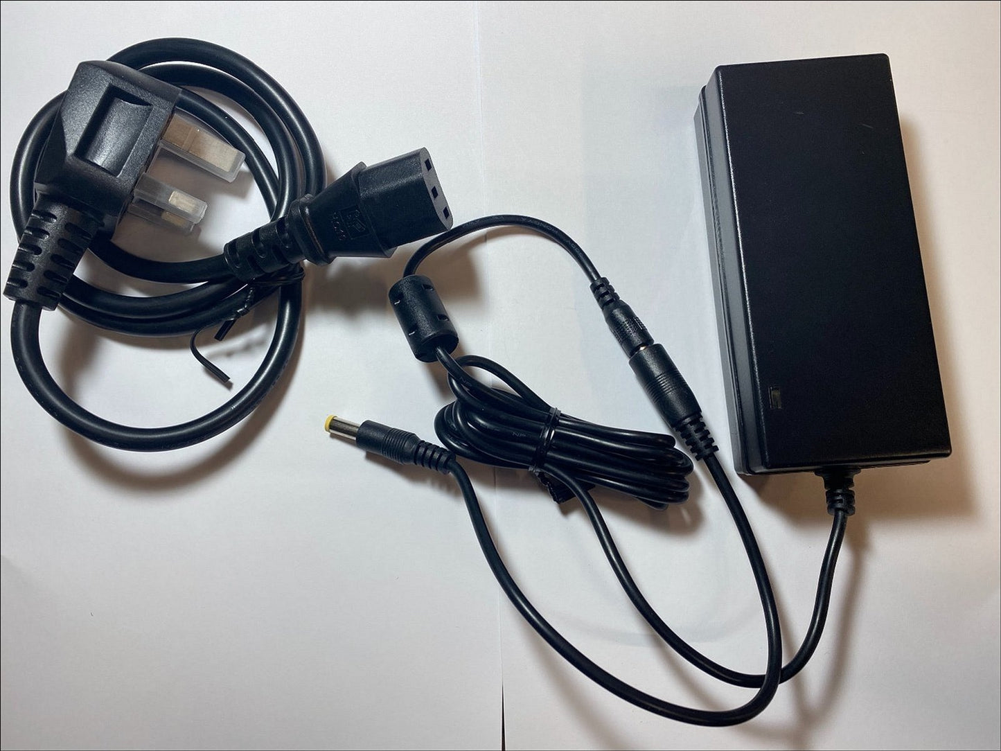 Replacement 24V AC-DC Power Adaptor for Jarre AeroSkull HD+ Speaker System