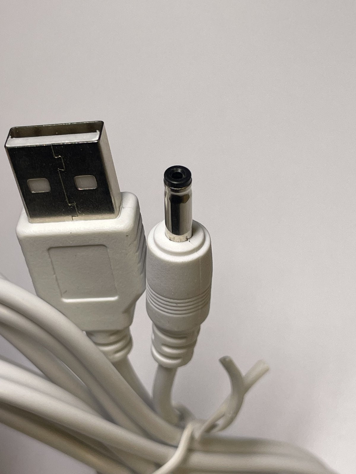 White USB-A USBA USB to 3.5mm x 1.3mm 3.5x1.3 Cable Lead