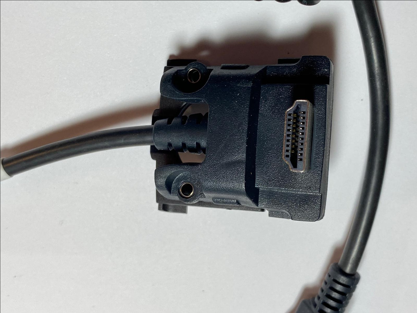 INGENICO POINT OF SALE EQUIPMENT CABLE LEAD 296107431AB USB CURLY HDMI CORNER