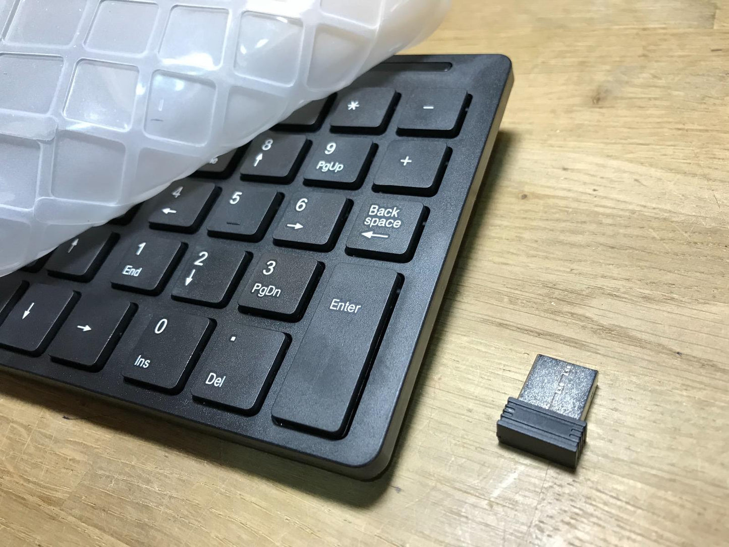 Black Wireless Keyboard with Num Pad & Mouse Set for Samsung UE50F6670 Smart TV