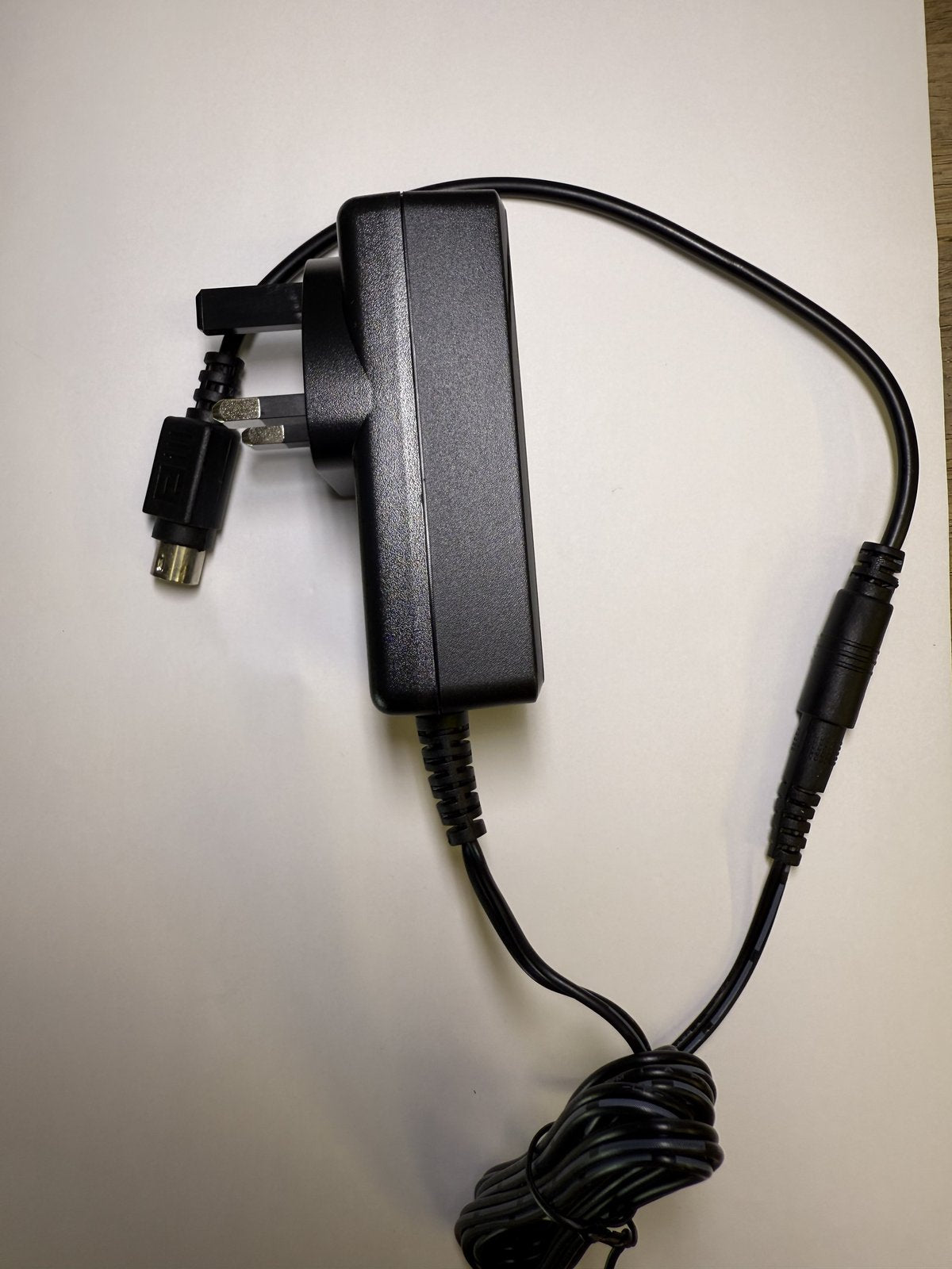 Replacement 12V 2A AC Adaptor Power Supply 4 Pin 1+3 Negative 2+4 Positive Poles