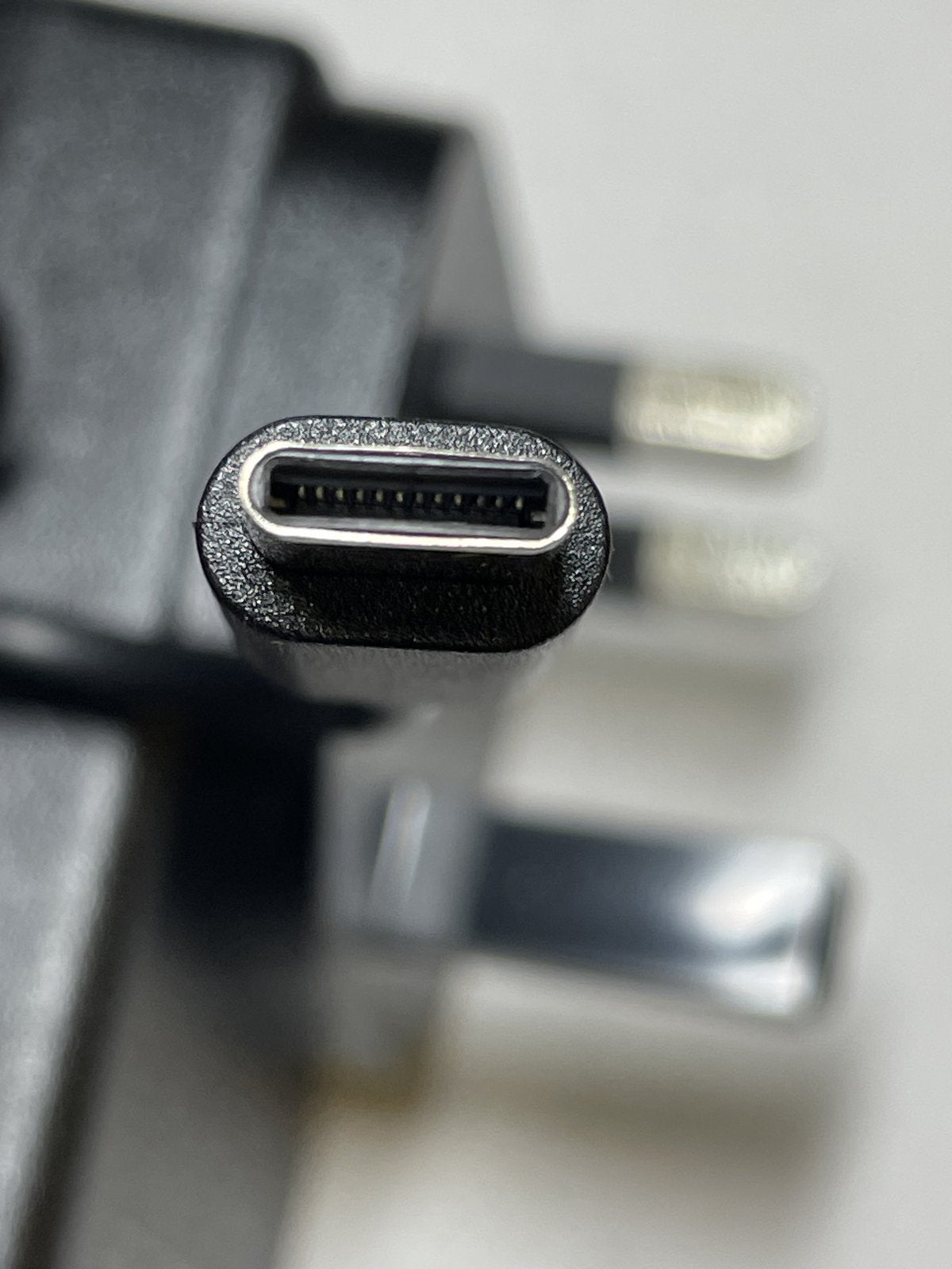 UK 5V 4A AC-DC Adaptor Power Supply Charger with USBC USB-C Connector