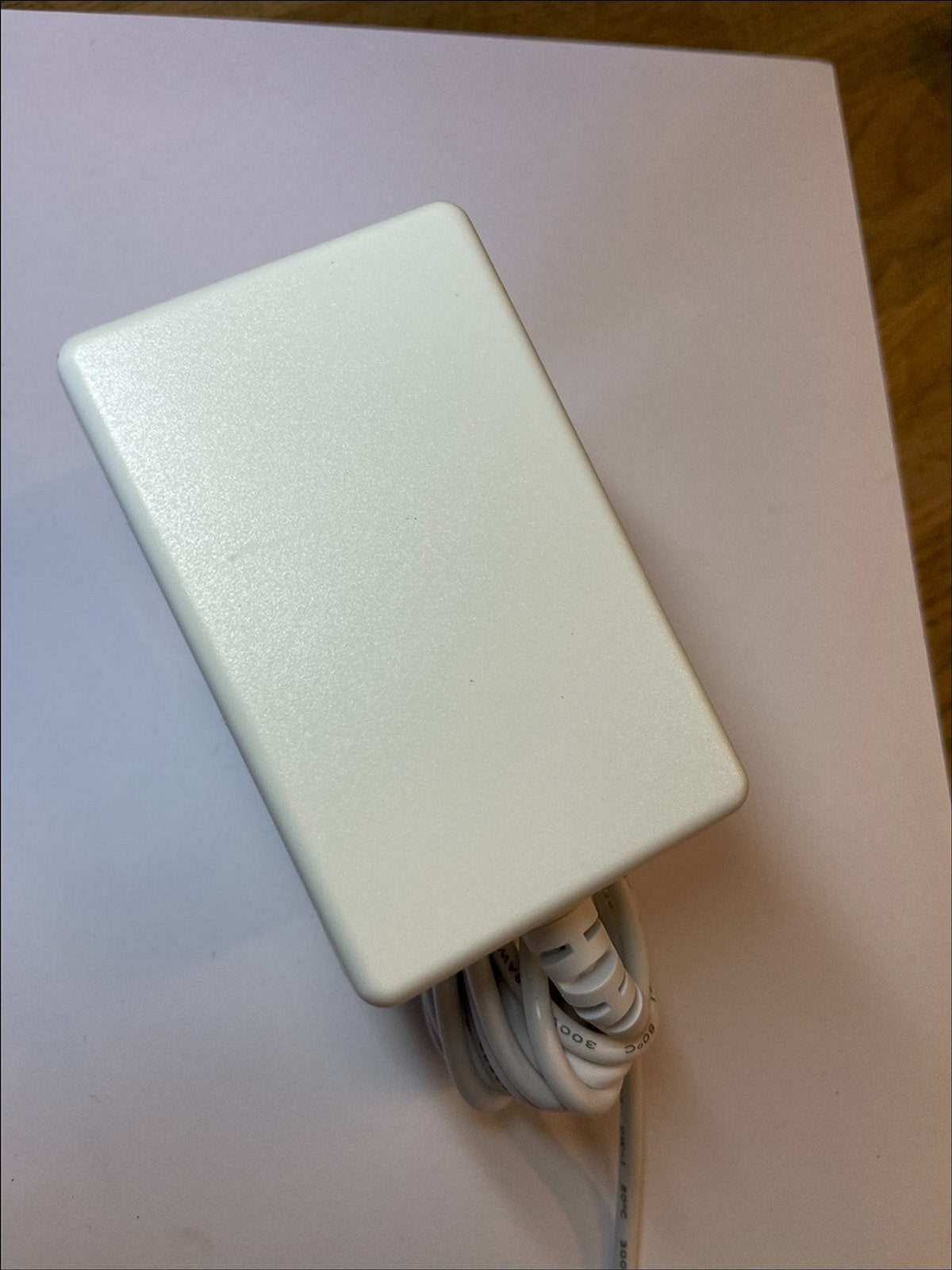 WHITE EU 18V 2A 18.0V 2.0A DYS Switching Mode Power Supply DYS40-180200-15915E