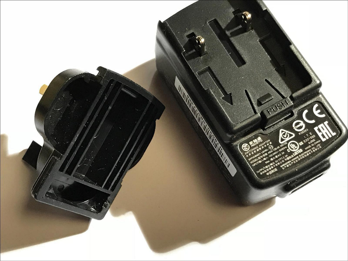 Genuine ADS-12B-06 05010E Switching Adapter 5V 2.0A UK Mains USB Plug