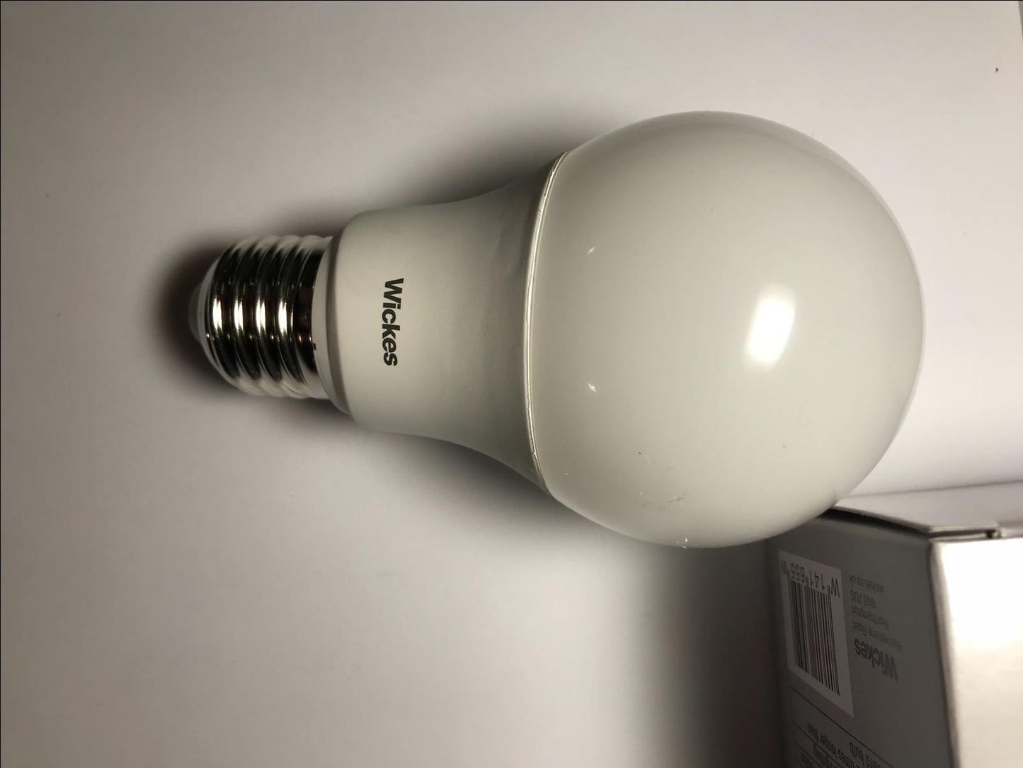 10 x Wickes LED GLS Lamp 5.6W = 40W Frosted Light Bulb E27 Edison Screw 470lm