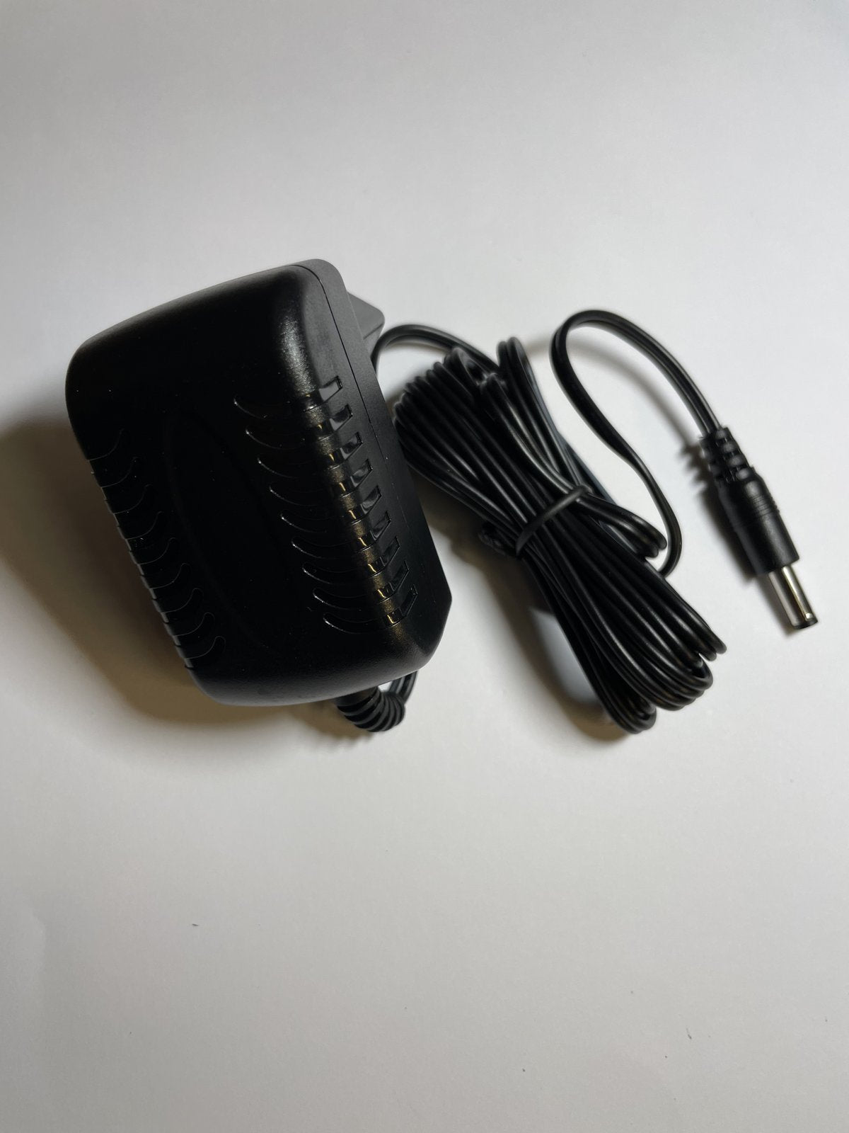 EU 5.5V 1.4A AC-DC Adaptor Power Supply Charger 4.75mm x 1.75mm Connector Size