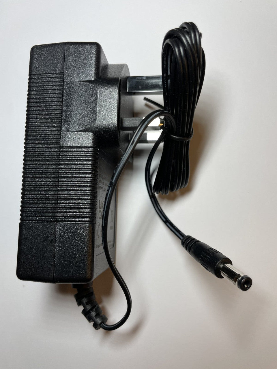 Replacement for 24.0V 1.5A Switching Power Supply IC-2401500