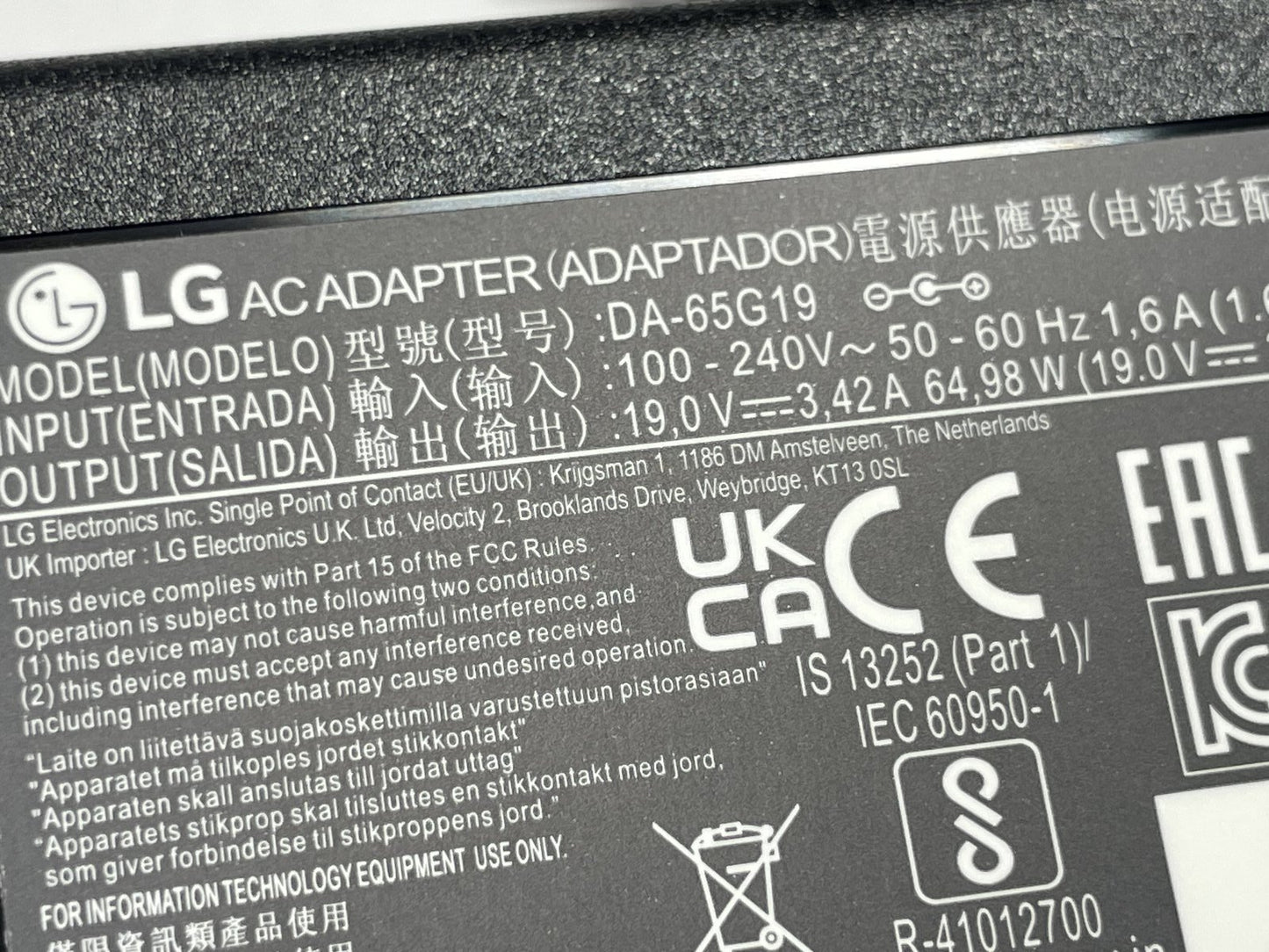 Replacement for 19.0V 3.11A 59.0W AC/DC Adapter AH81-15059C Power Supply UK Plug