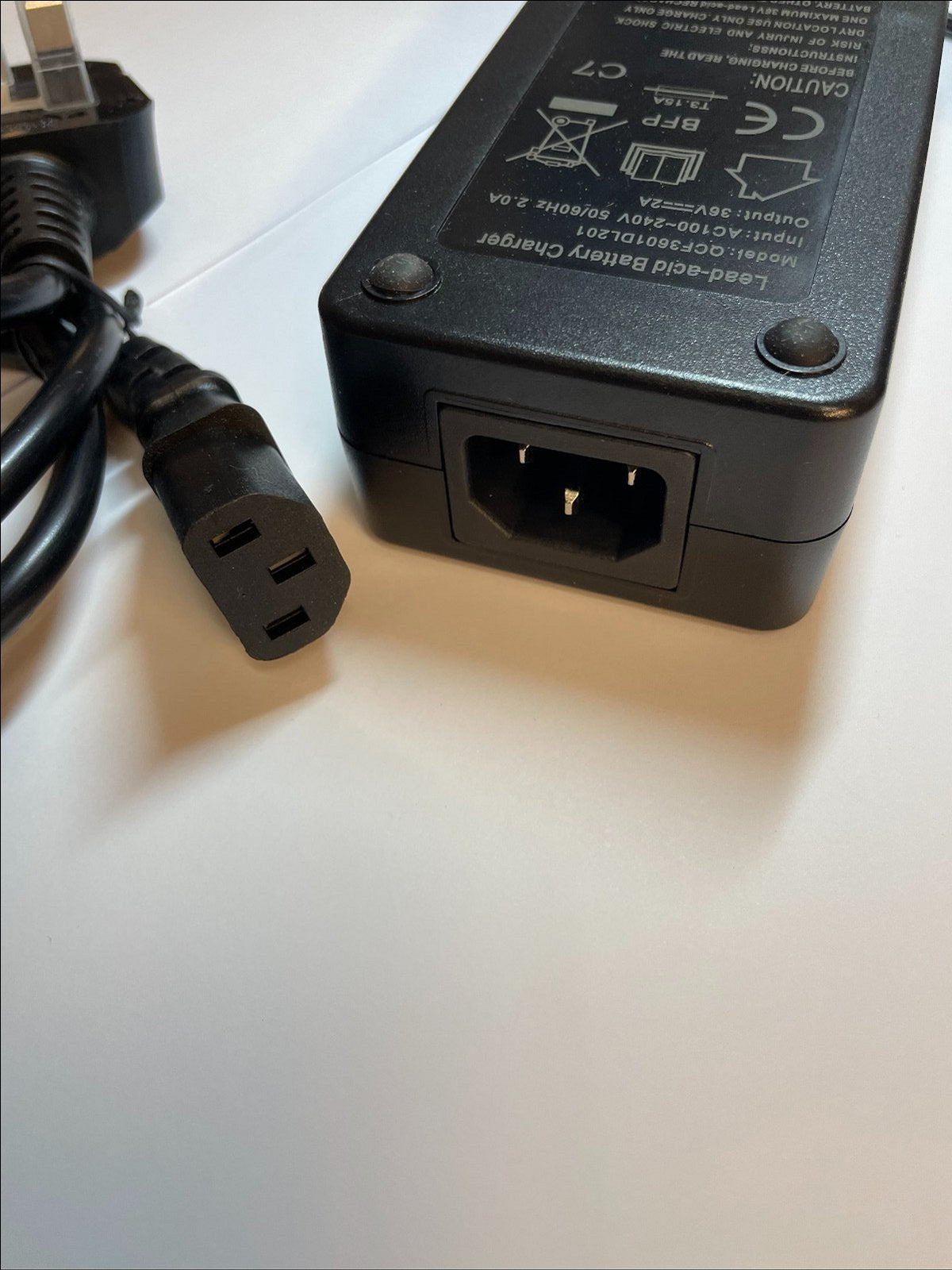 36V 2A Lead-acid Battery Charger QCF3601DL201 AC-DC Adaptor Power Supply 5.5mm