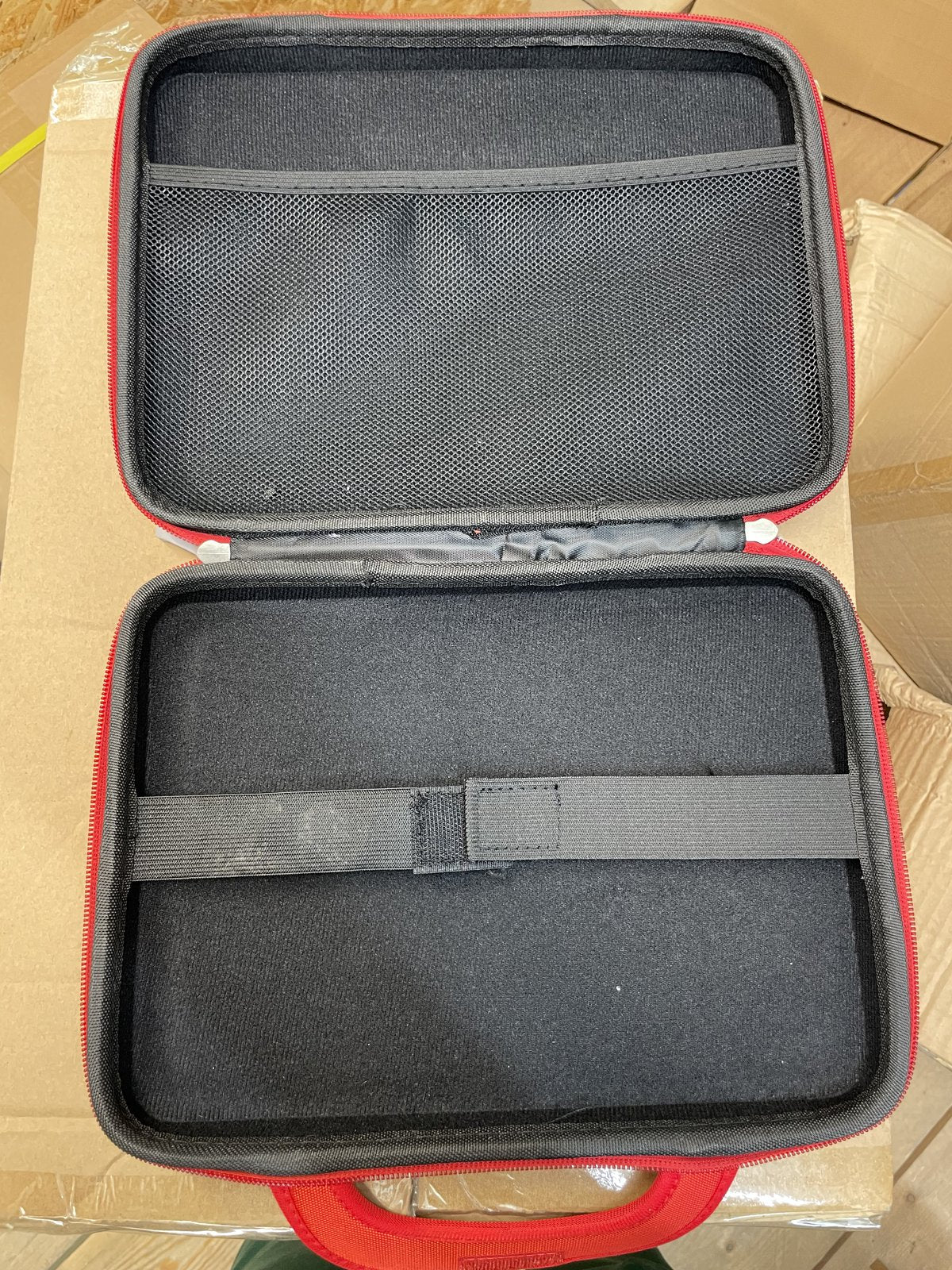 BULK JOBLOT CARBOOT 20 X Red Monkey Hard Shell Carry Case/Bag for iPad Tablet
