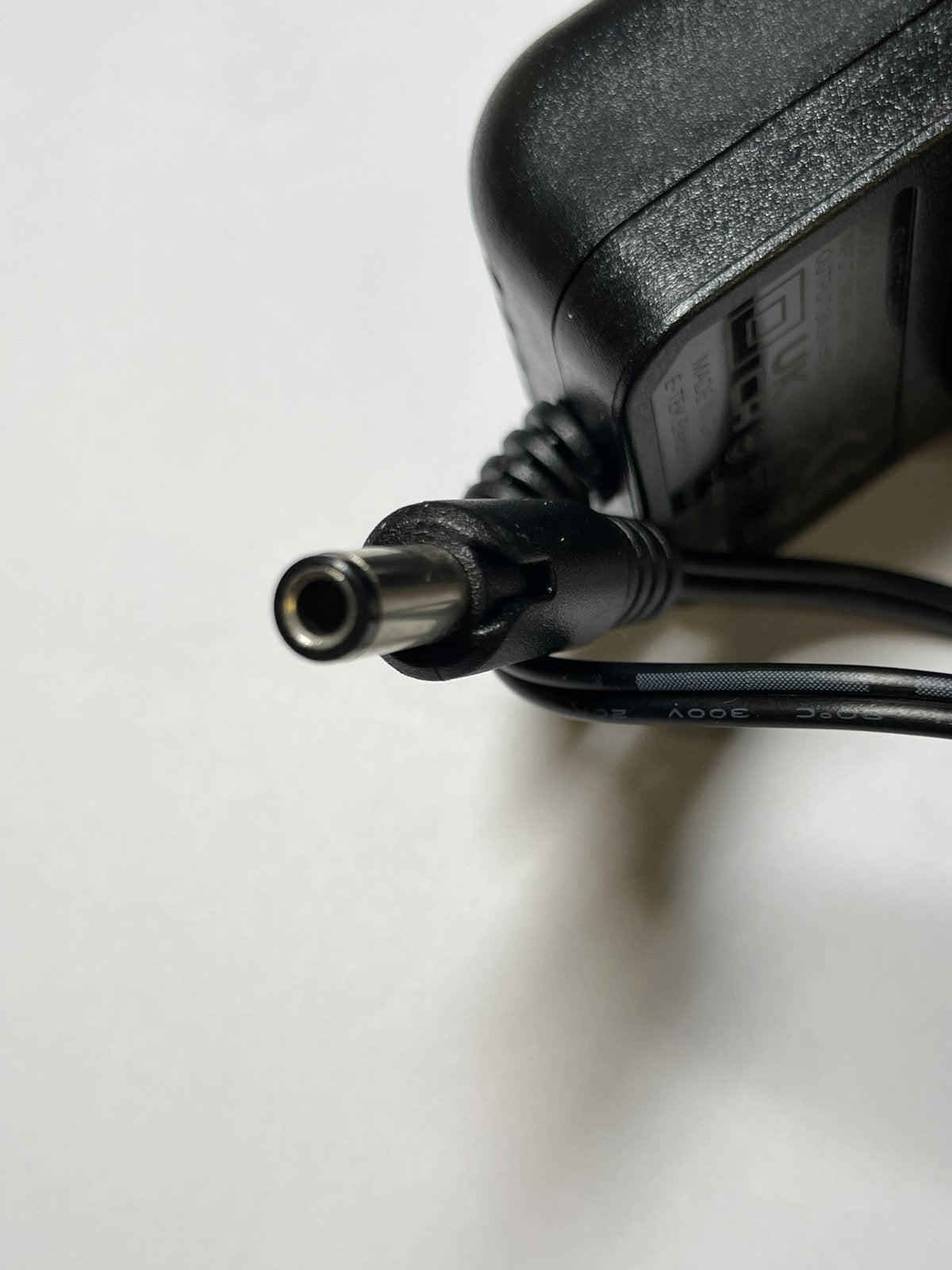 34V 600mA AC-DC Switching Adapter Charger for ZD24W340060 Vax Blade TBT3V1P1