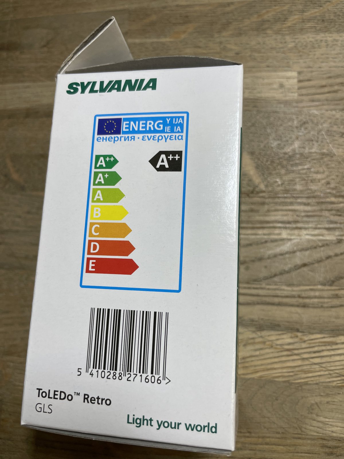 Box of 6 SYLVANIA TOLEDO RT GLS V4 CL 470LM 827 E27 SL 0027160 4.5W = 40W LED