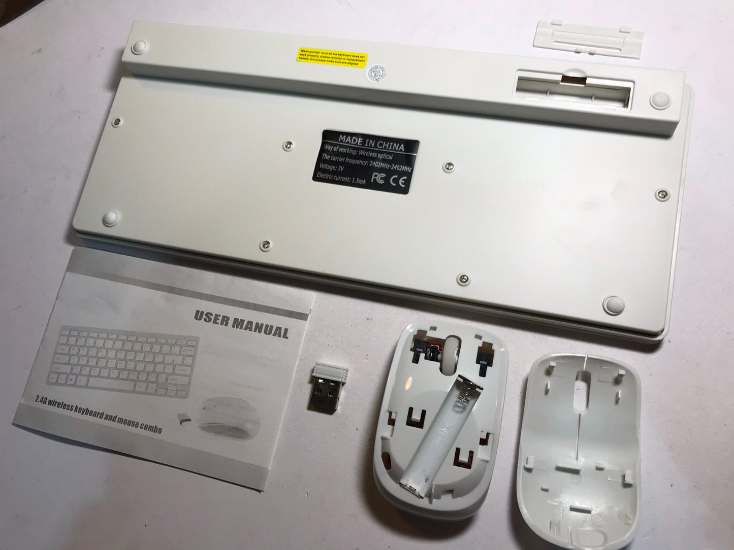 White Wireless MINI Keyboard & Mouse Set for LG 42LS575T SMART TV