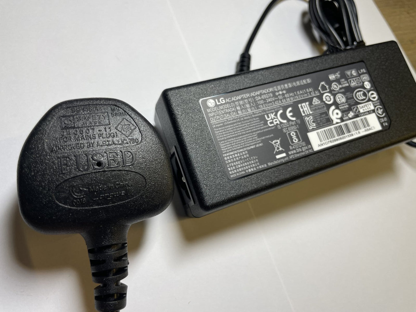 Replacement 19V AC Adaptor Power Supply for S801B Ultra Slim Lifestyle Soundbar
