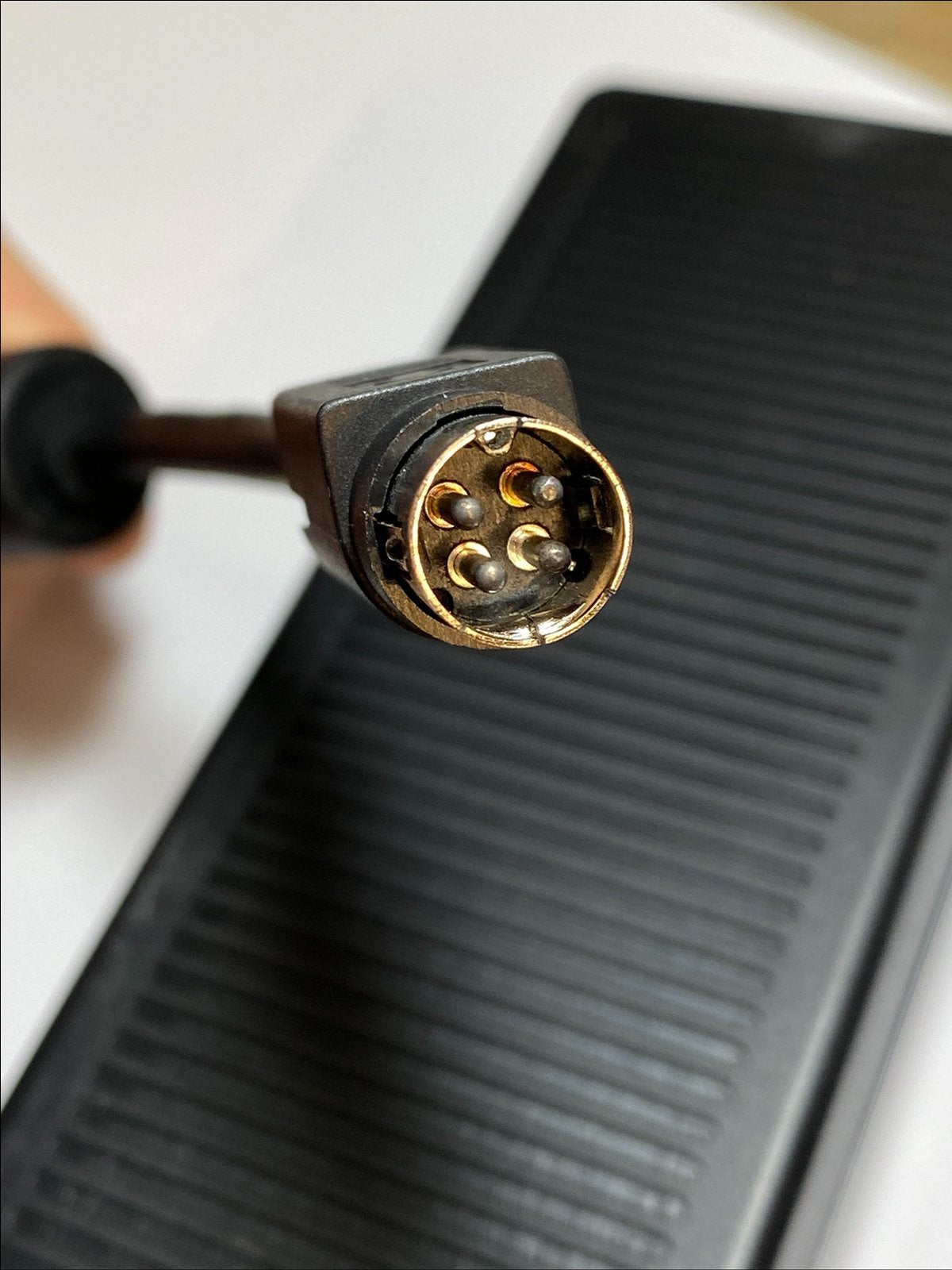 12V 4 Pin AC Adaptor Power Supply for Alba LCDW16DVDHDF - LED16911DVDP LCD TV