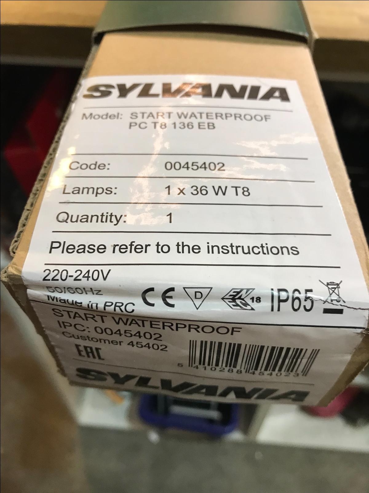 1265mm / 3100 lumens SYLVANIA START WATERPROOF T8 36W IP65 0045402 PC 136 EB