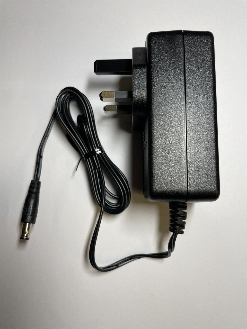 Replacement 12V 1.5A 18wW AC-DC Adaptor Power Supply Model for Plusnet Hub Two