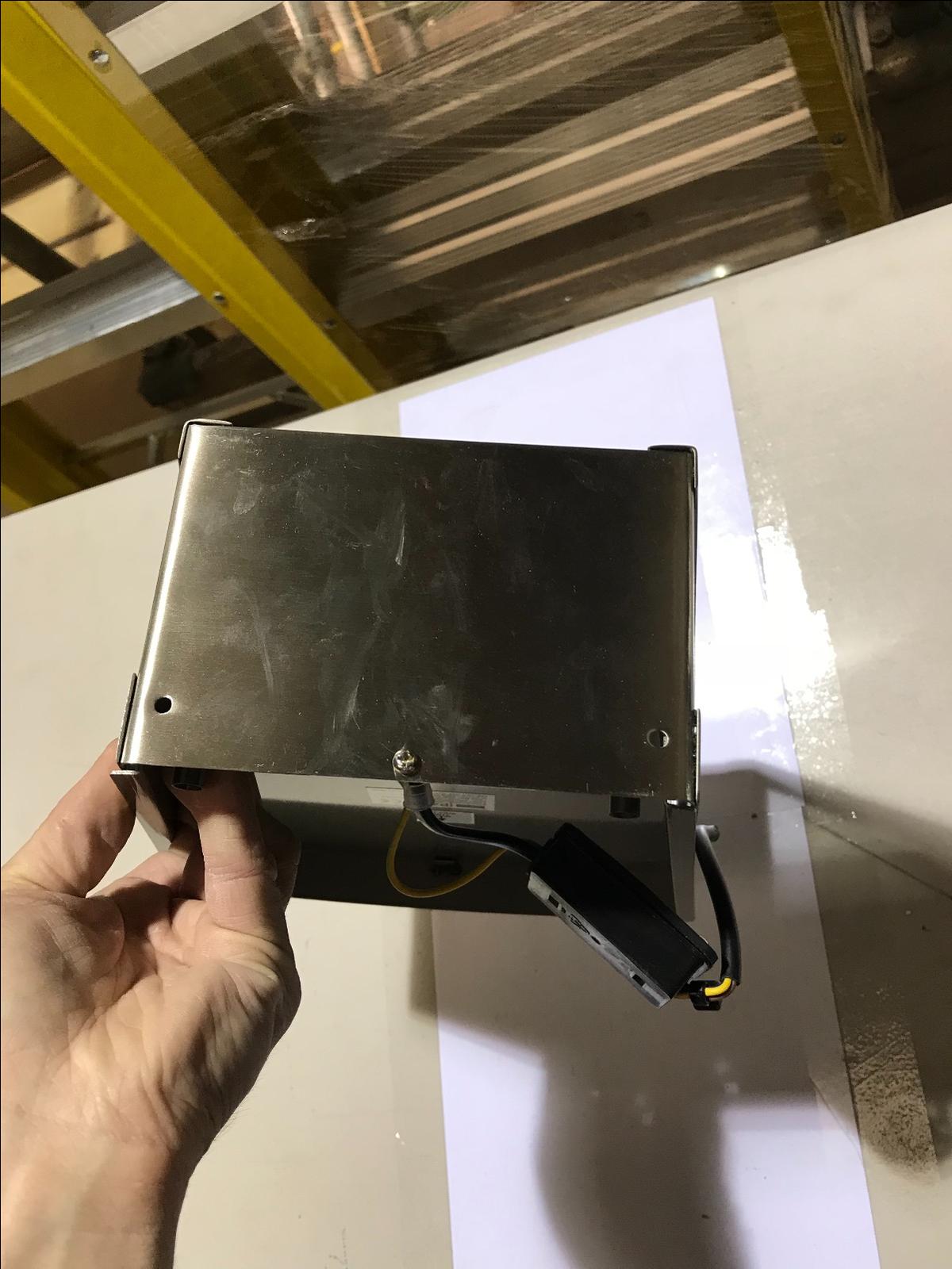 EX DISPLAY Zinc Single Curved Lantern Wall Fitting Stainless Steel ZN-20945-SST