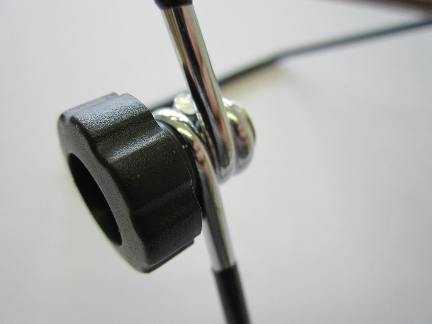 Ipad 1/2/3/4 9.7" Metal Frame Multi Angle Position Stand Desktop Holder